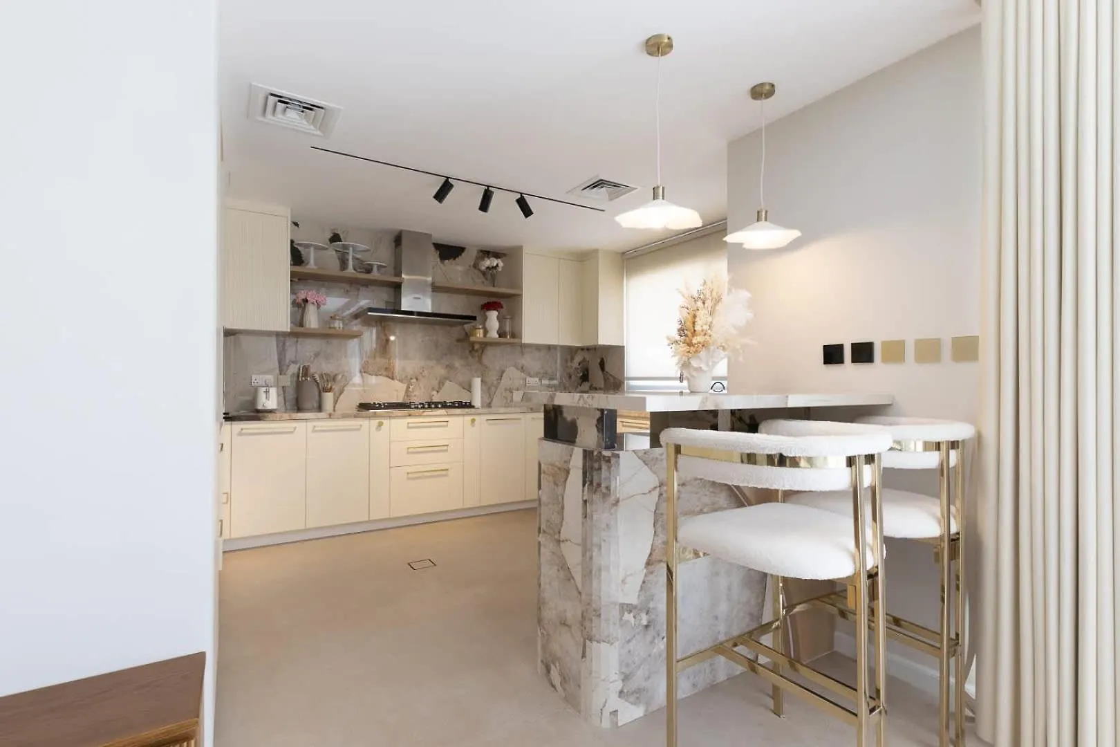 Villa Zalex Springs 14 Luxury Living With Private Pool Dubai