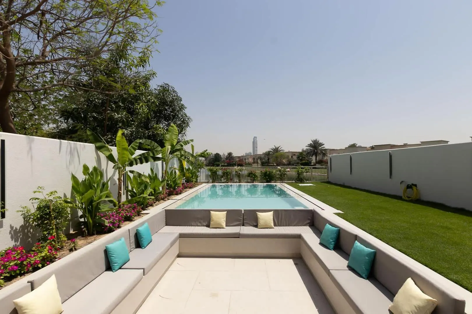 Villa Zalex Springs 14 Luxury Living With Private Pool Dubai