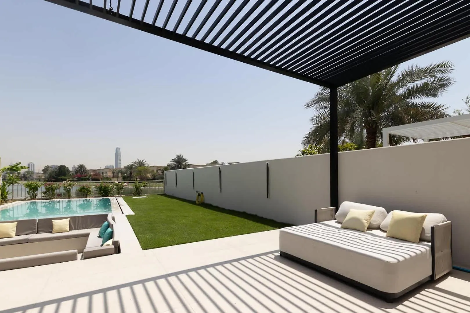 Holiday home Villa Zalex Springs 14 Luxury Living With Private Pool Dubai