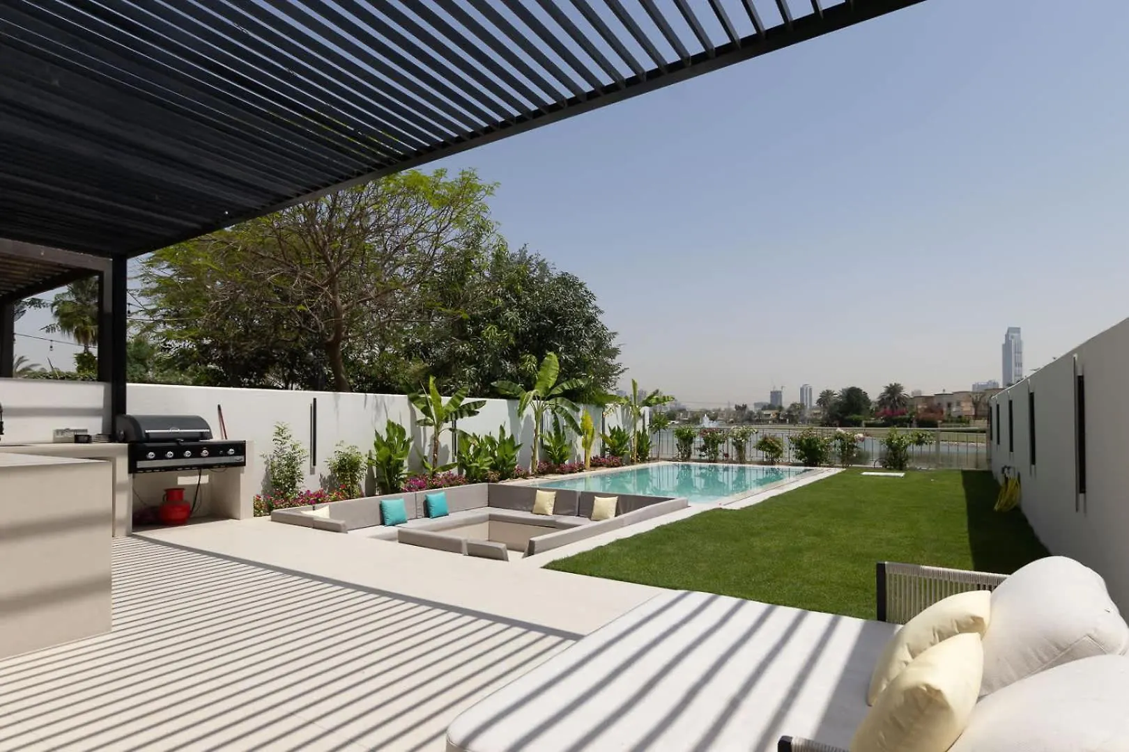 Villa Zalex Springs 14 Luxury Living With Private Pool Dubai United Arab Emirates
