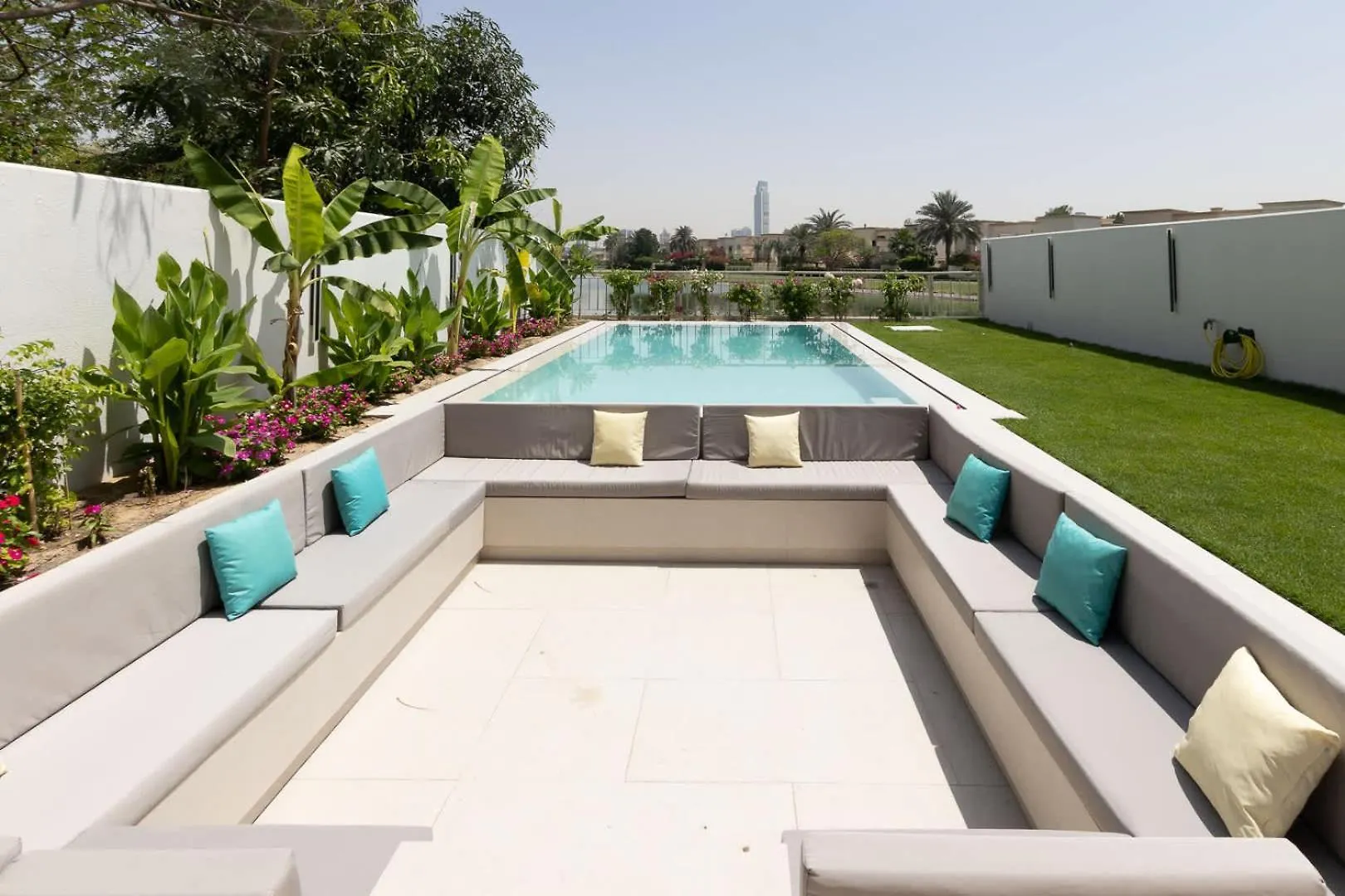 Holiday home Villa Zalex Springs 14 Luxury Living With Private Pool Dubai