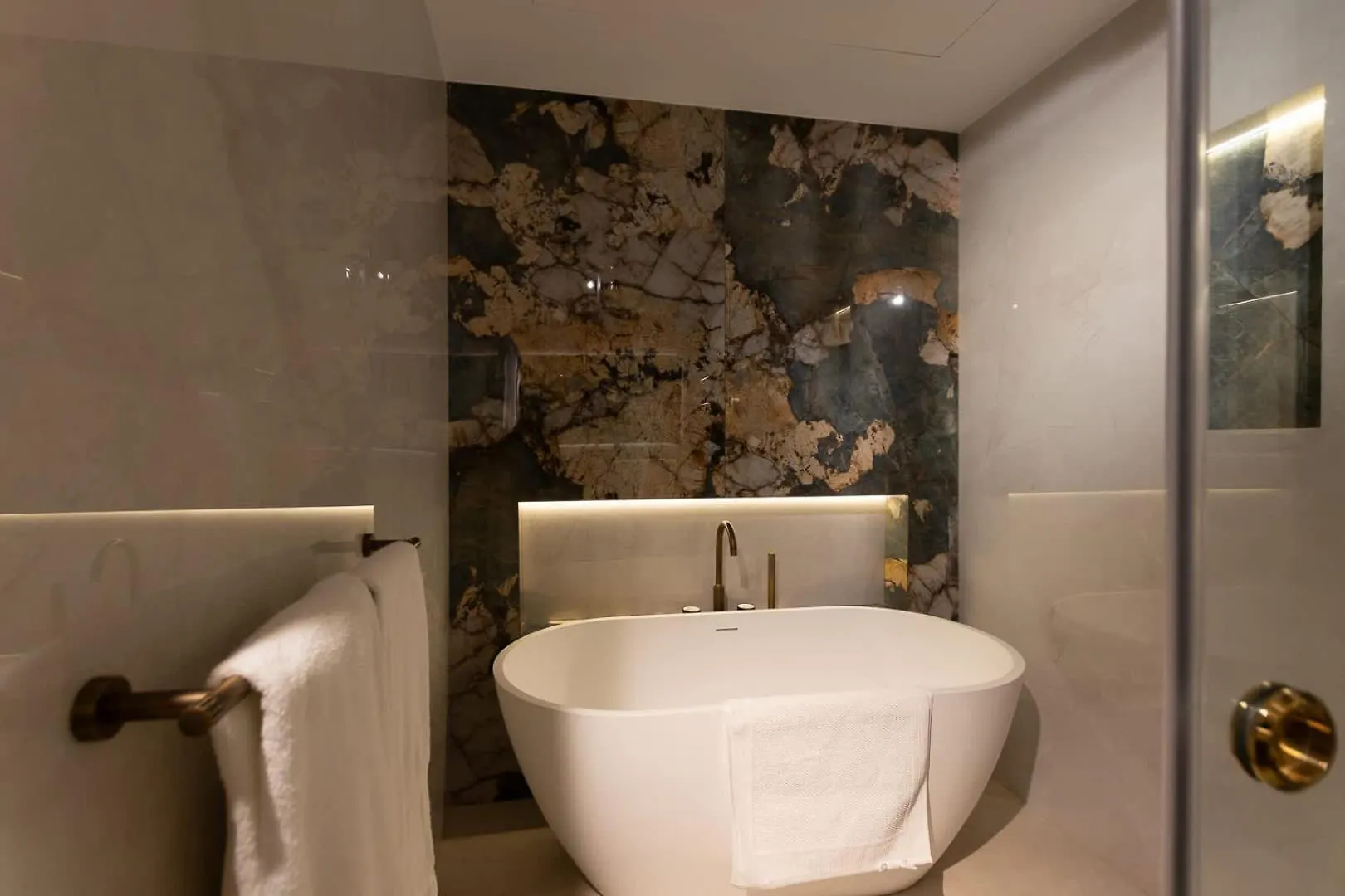 Villa Zalex Springs 14 Luxury Living With Private Pool Dubai