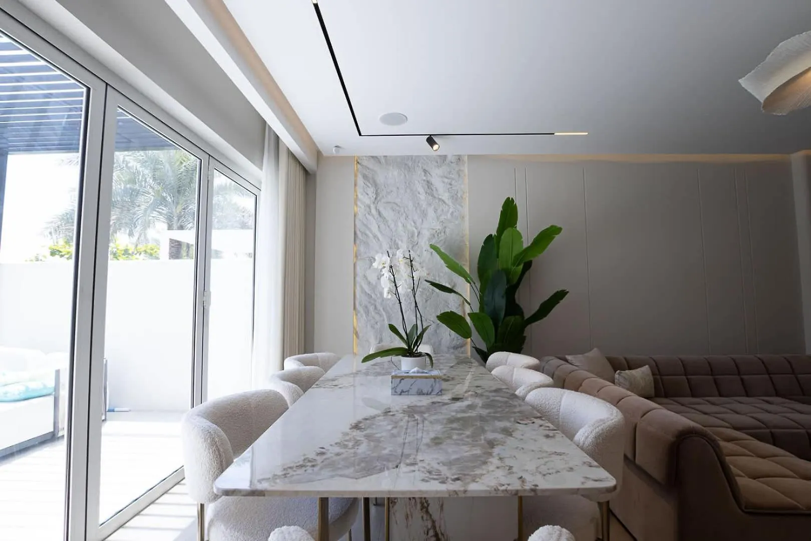 Villa Zalex Springs 14 Luxury Living With Private Pool Dubai Holiday home