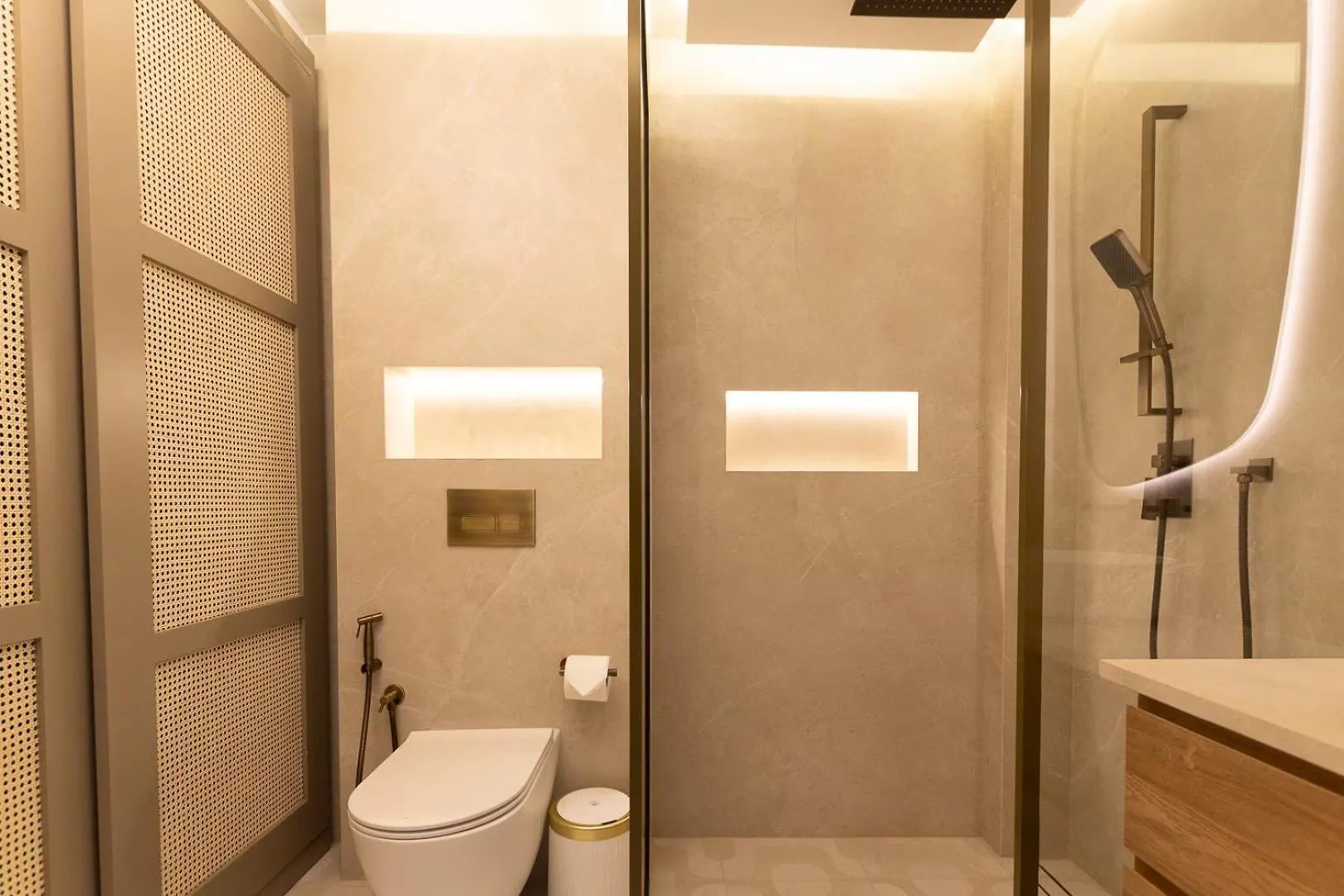 Villa Zalex Springs 14 Luxury Living With Private Pool Dubai Holiday home